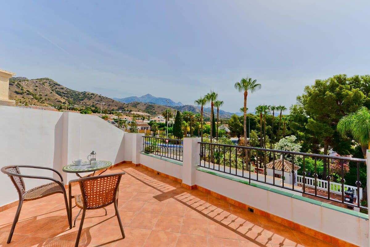 Villa Oasis Nerja Exterior foto